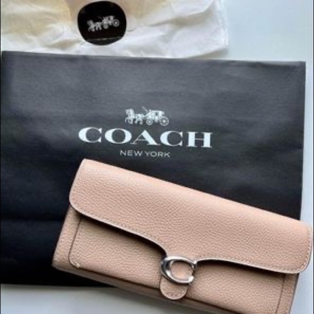 Coach Tabby Long Wallet Beige